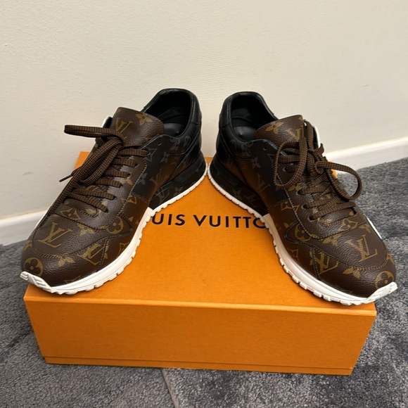 Authentic Louis Vuitton Monogram Mix Runaway Men’s. Sneakers 8 - Picture 2 of 10